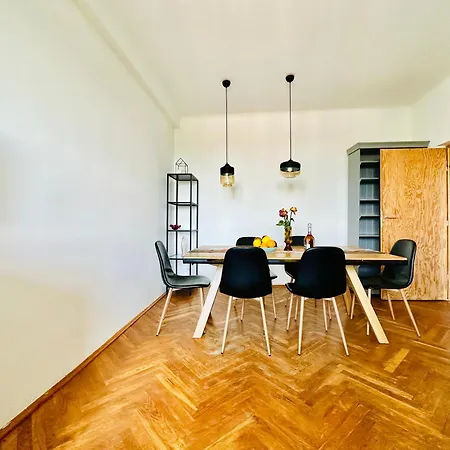 Z Widokiem Na Palac I Kosciol. Apartmán Varšava