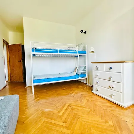 Z Widokiem Na Palac I Kosciol. Apartmán *